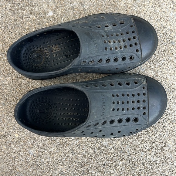 Native Black Sandals Slip-On Perforated Design - Picture 2 of 10